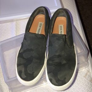 Steve Madden Gill Slip On Sneakers